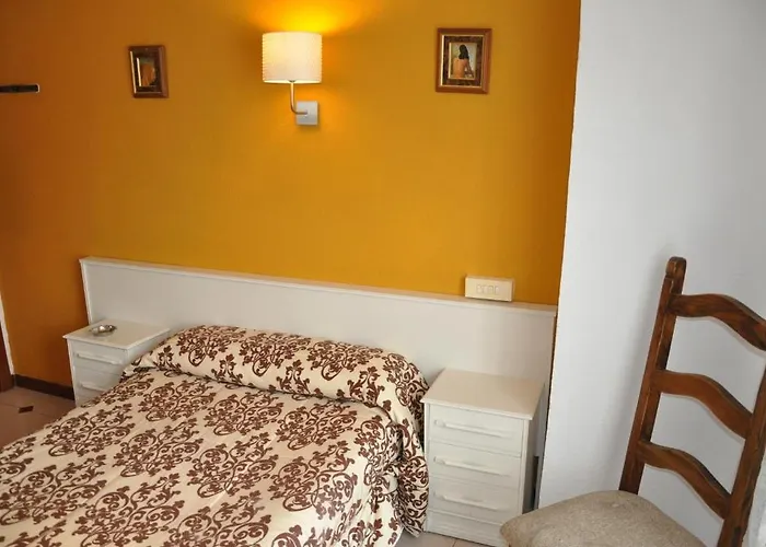 Hostel Central Zaragoza سرقسطة