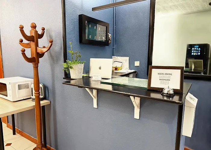 Hostel Central Zaragoza بيت ضيافة 2*
