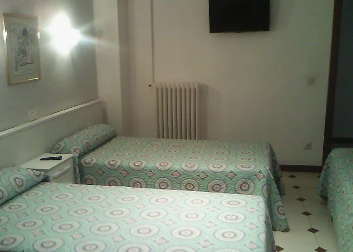 Hostel Central Zaragoza سرقسطة