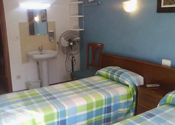 Hostel Central Zaragoza بيت ضيافة 2*