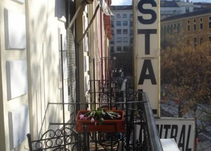 بيت ضيافة Hostel Central Zaragoza سرقسطة