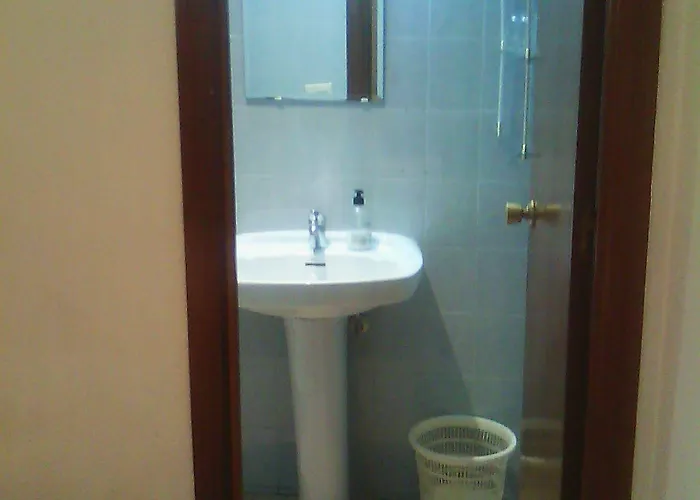 Hostel Central Zaragoza بيت ضيافة 2*