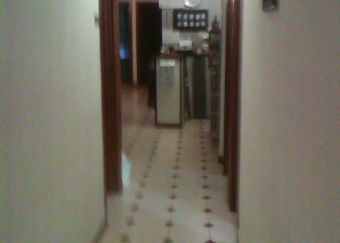 Hostel Central Zaragoza سرقسطة